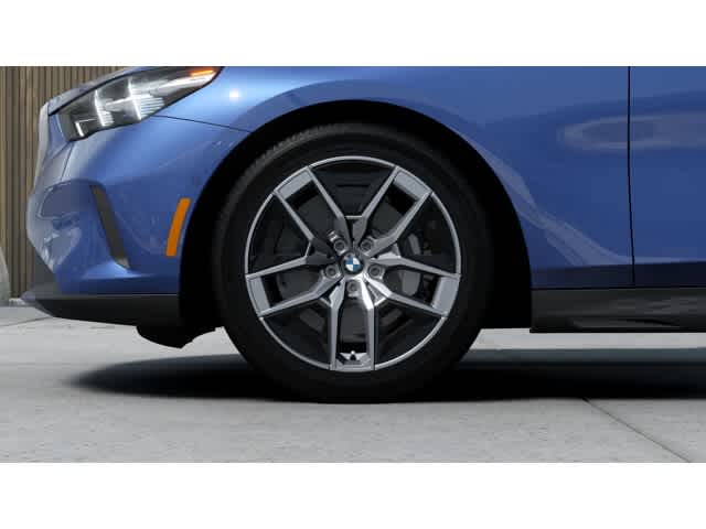 Thumbnail: 2026 BMW 5 Series - 7