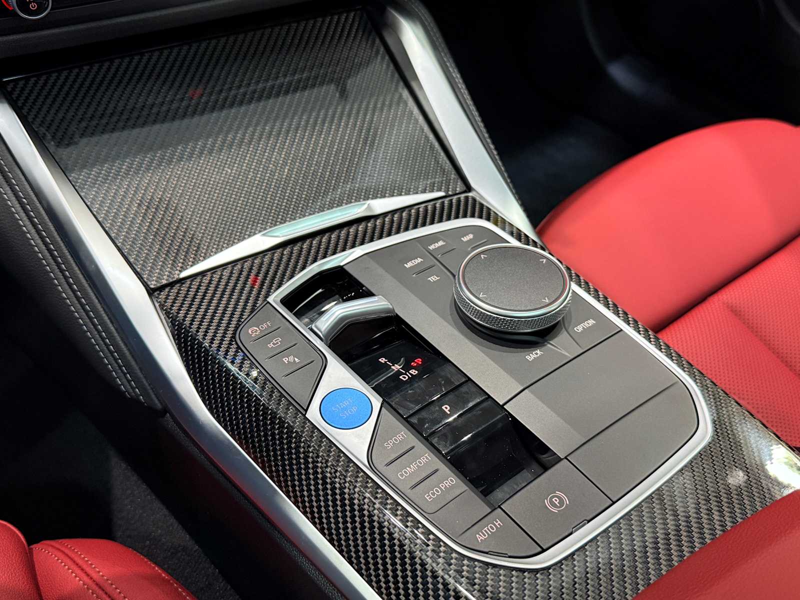 Thumbnail: 2025 BMW i4 - 17