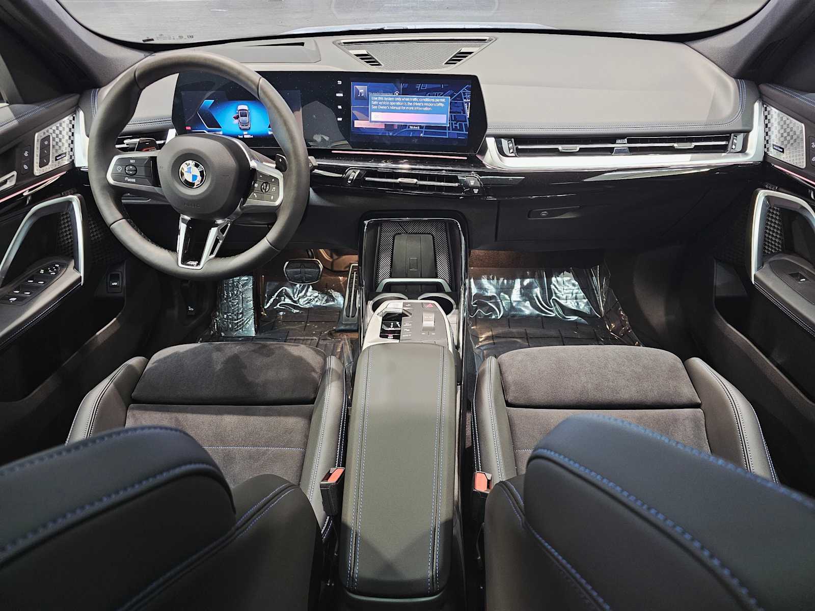 Thumbnail: 2025 BMW X1 - 10