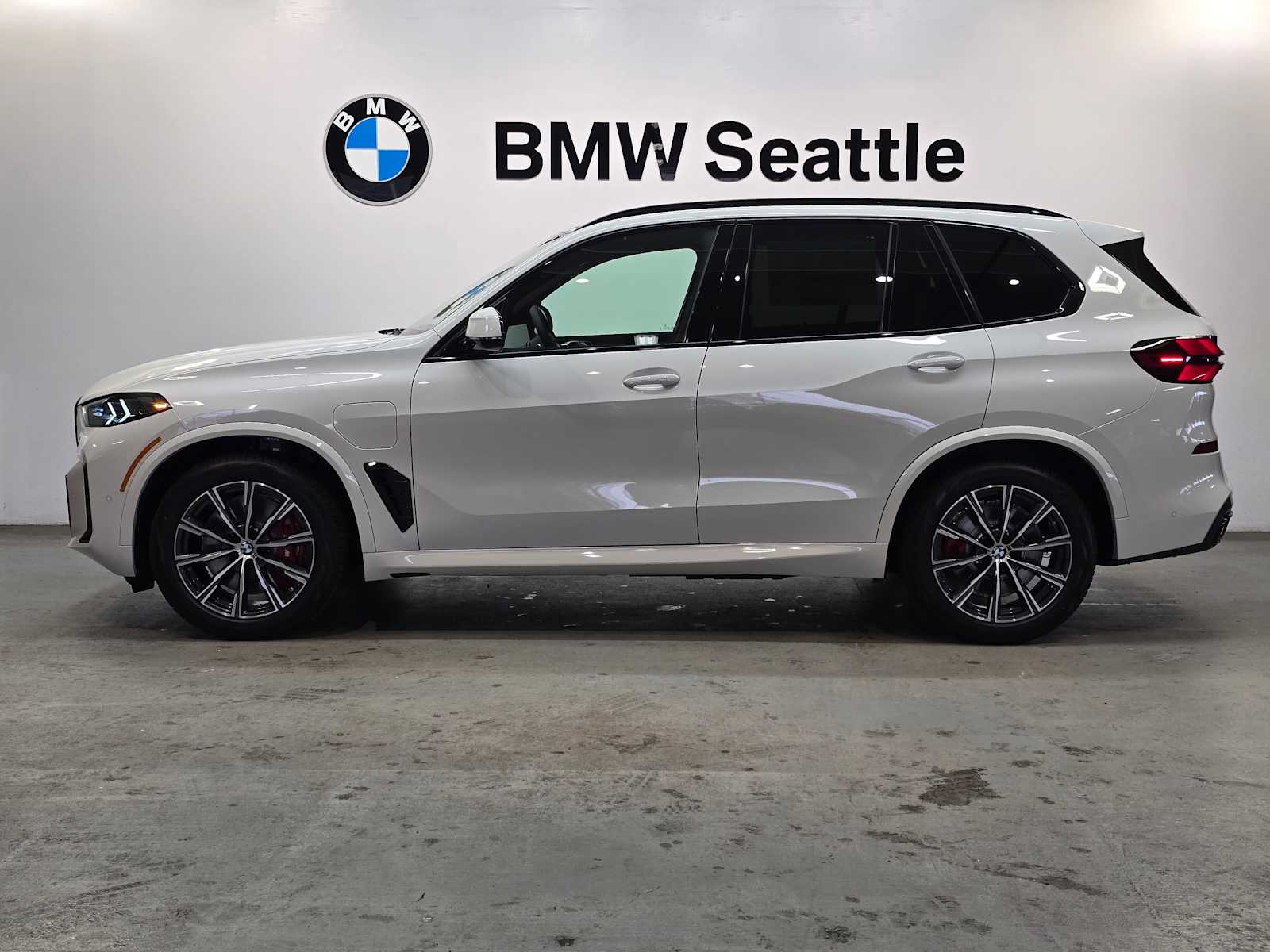 Thumbnail: 2026 BMW X5 - 3