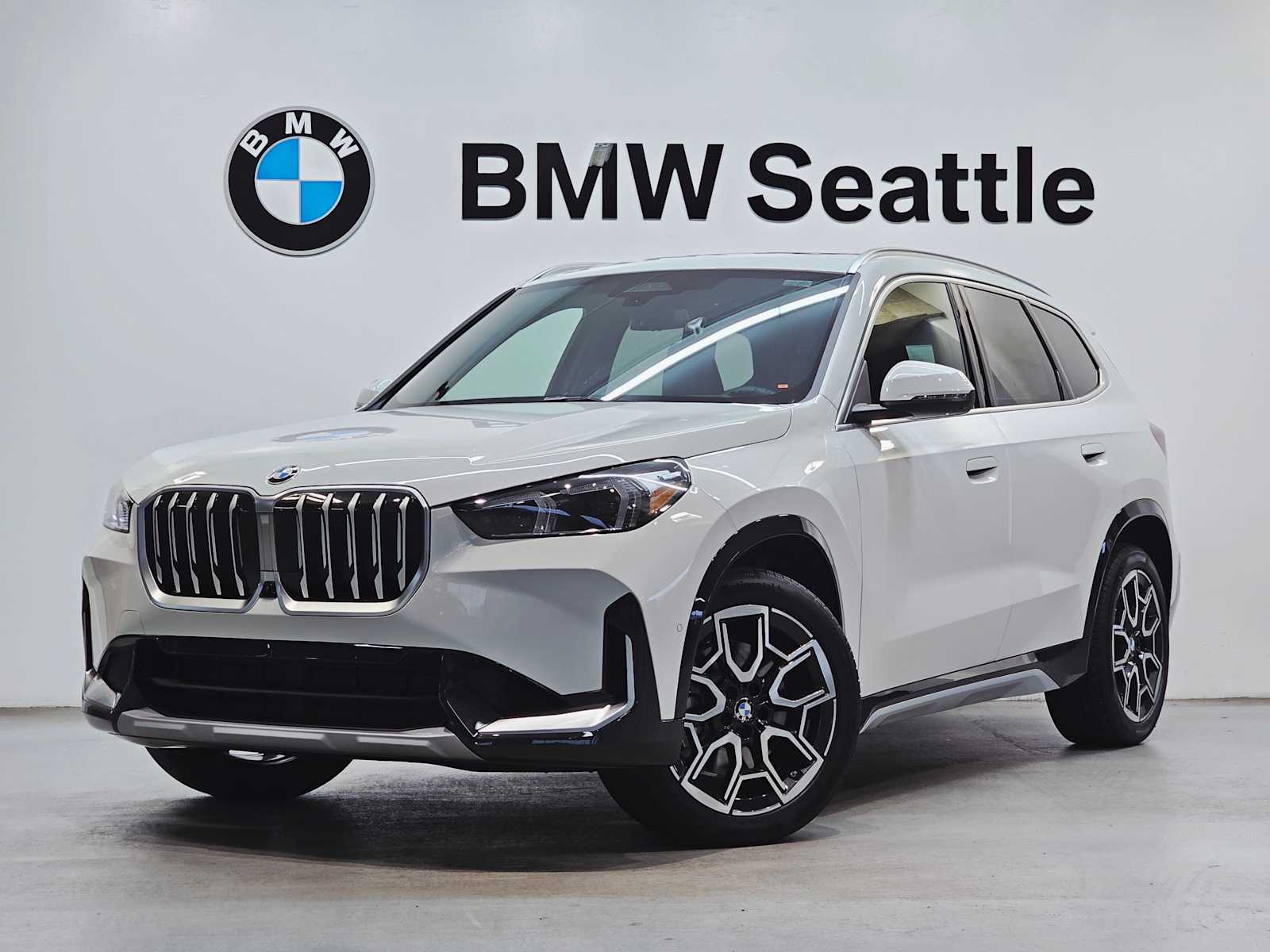 Thumbnail: 2026 BMW X1 - 1