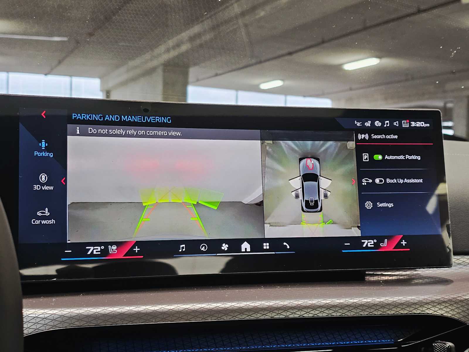 Thumbnail: 2025 BMW i4 - 15