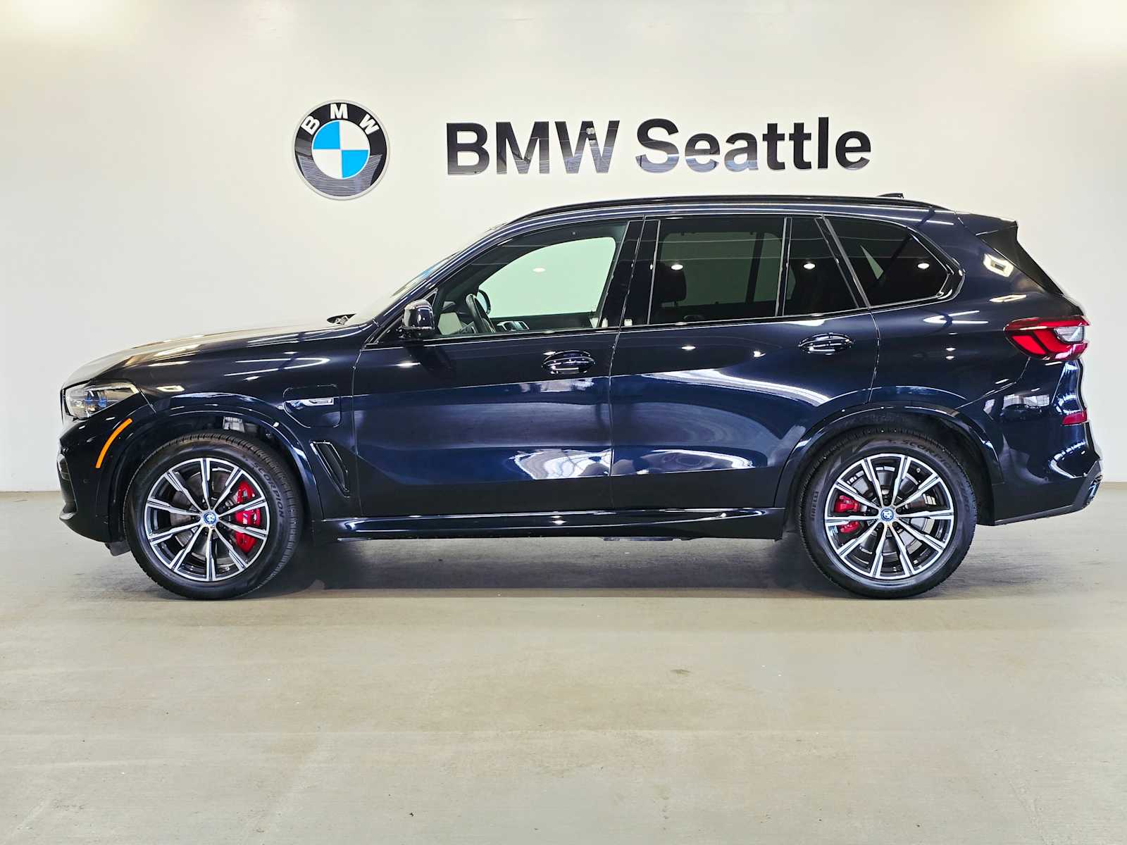 Thumbnail: 2023 BMW X5 - 3
