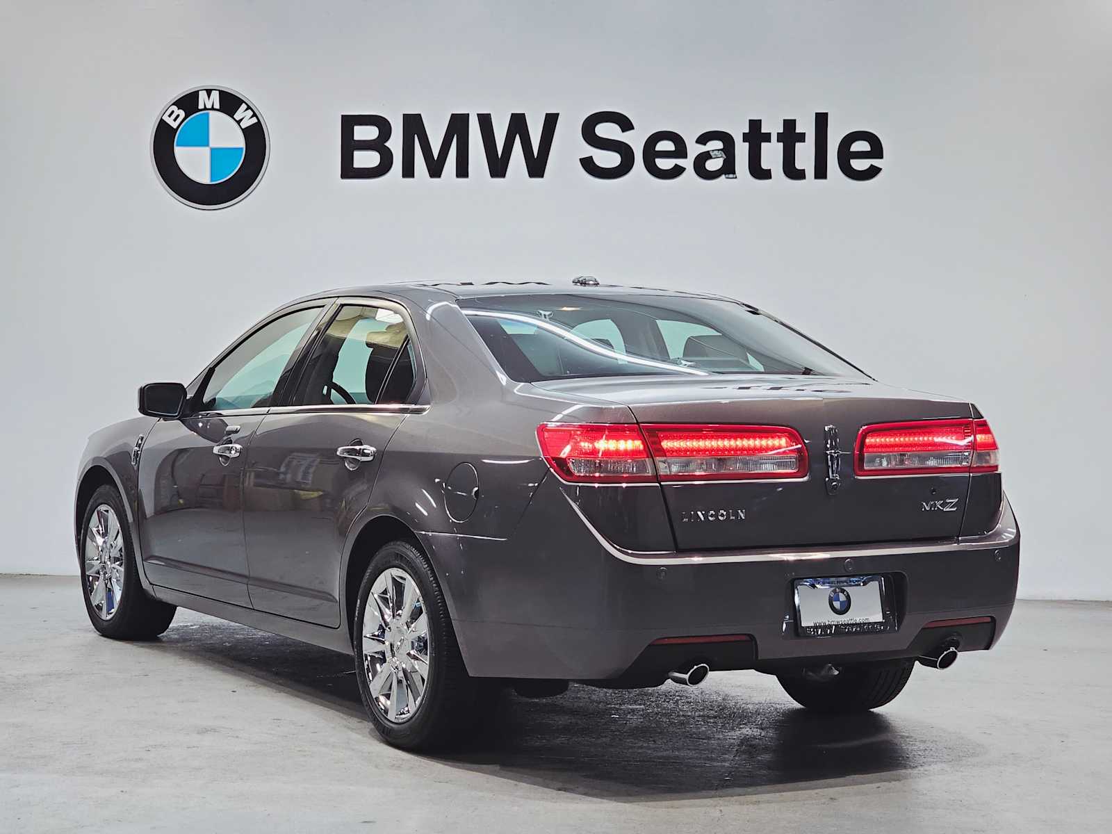 Thumbnail: 2012 Lincoln MKZ - 4