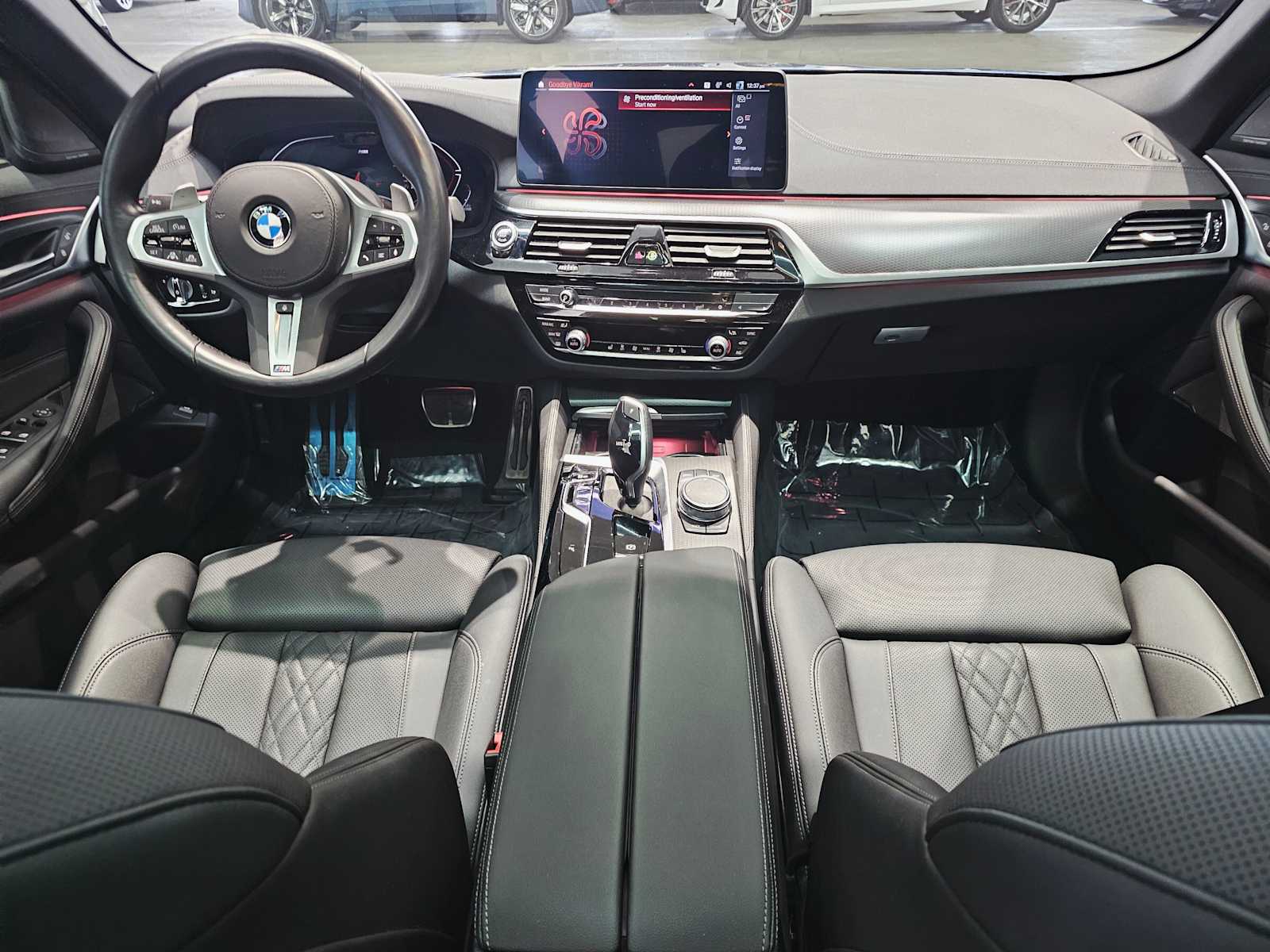 Thumbnail: 2023 BMW 5 Series - 10