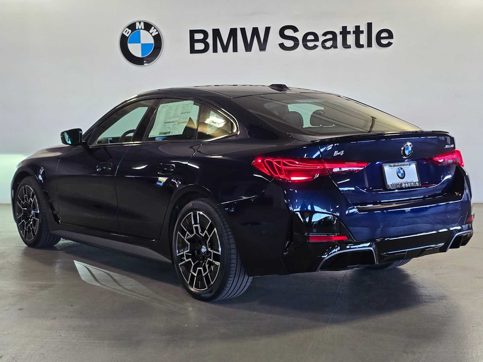 Thumbnail: 2026 BMW i4 - 4