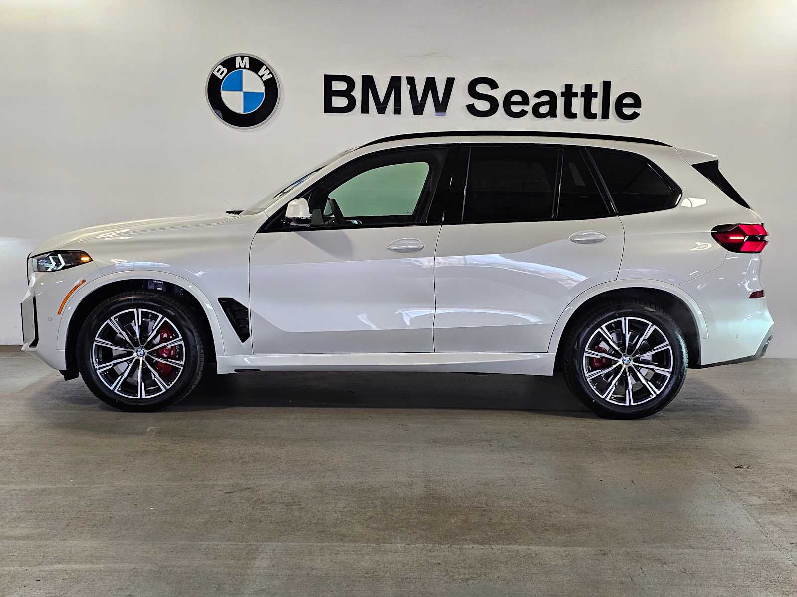 Thumbnail: 2026 BMW X5 - 3