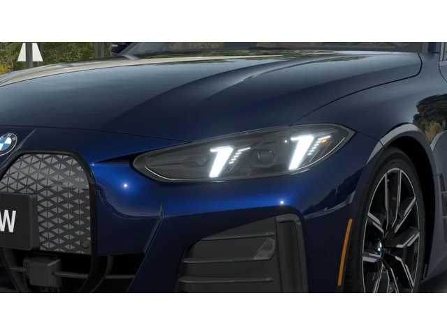 Thumbnail: 2026 BMW i4 - 6