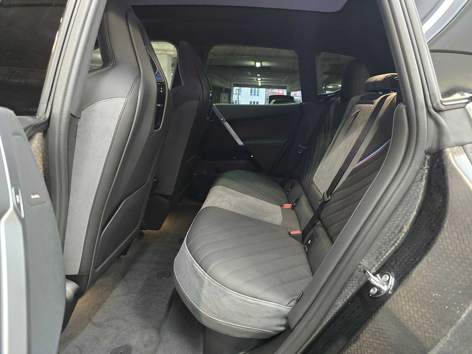 Thumbnail: 2026 BMW iX - 27