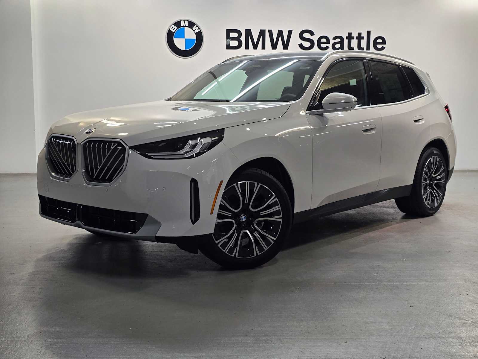 Thumbnail: 2026 BMW X3 - 1