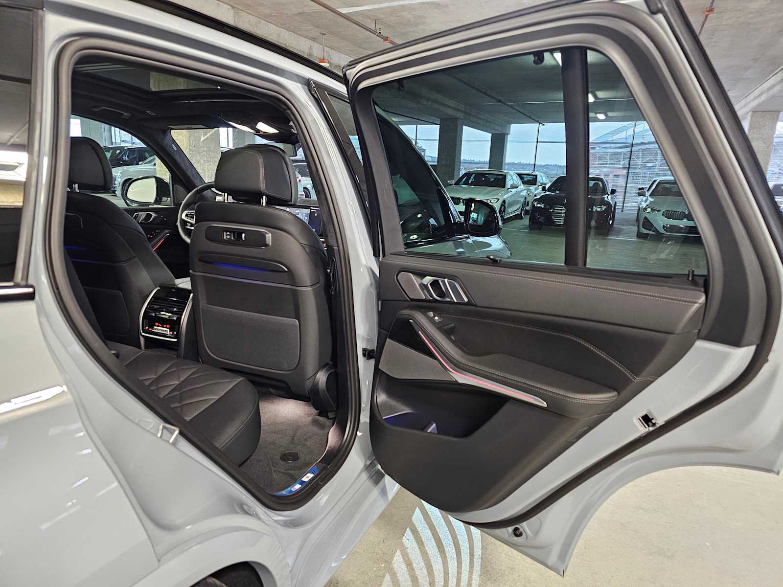 Thumbnail: 2026 BMW X5 - 39