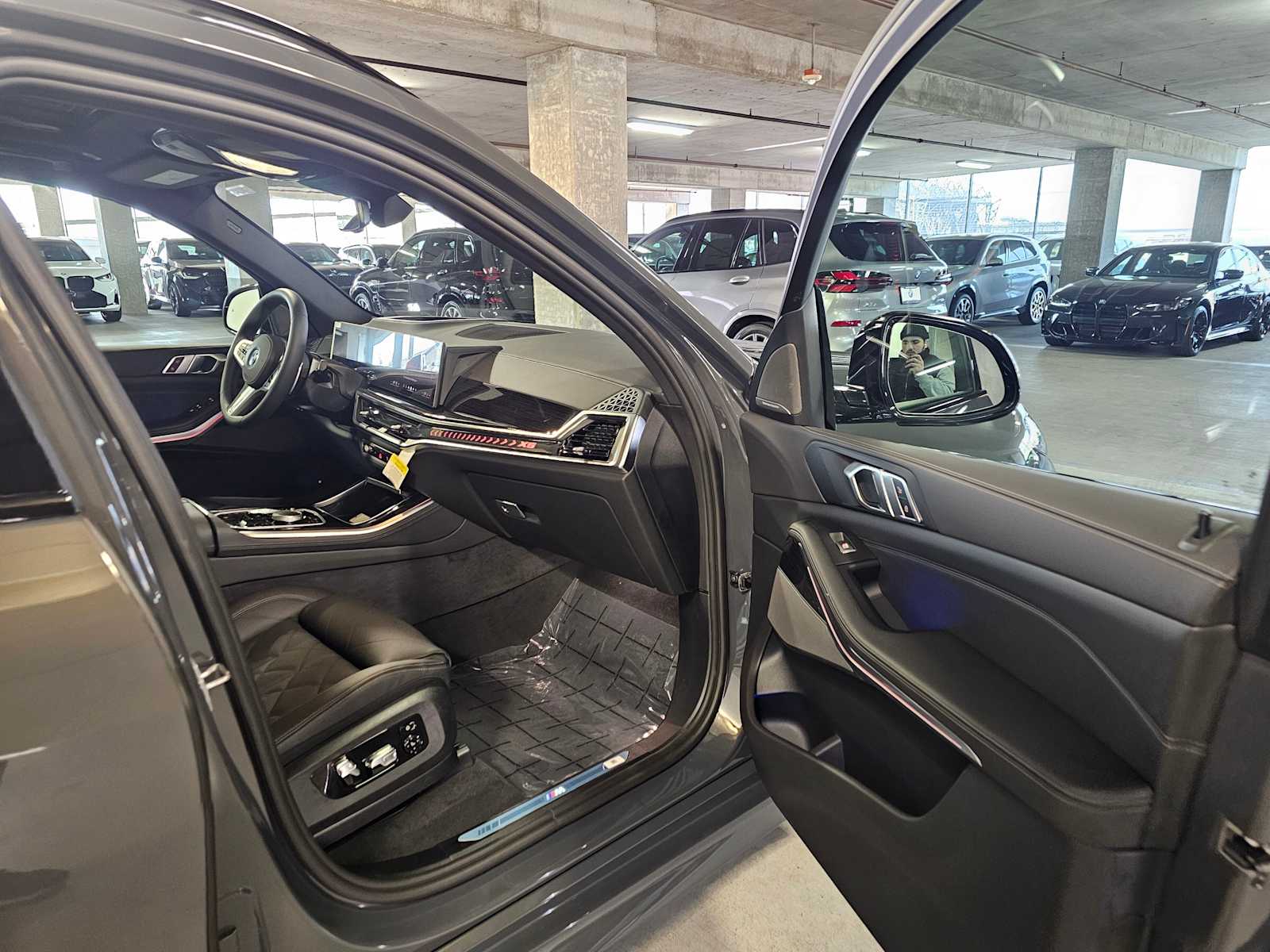 Thumbnail: 2026 BMW X5 - 42