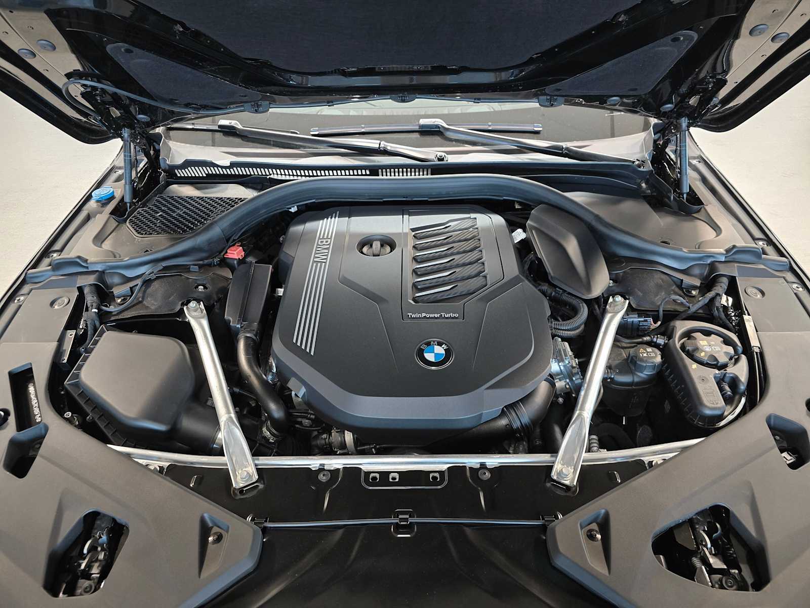 Thumbnail: 2026 BMW 8 Series - 9
