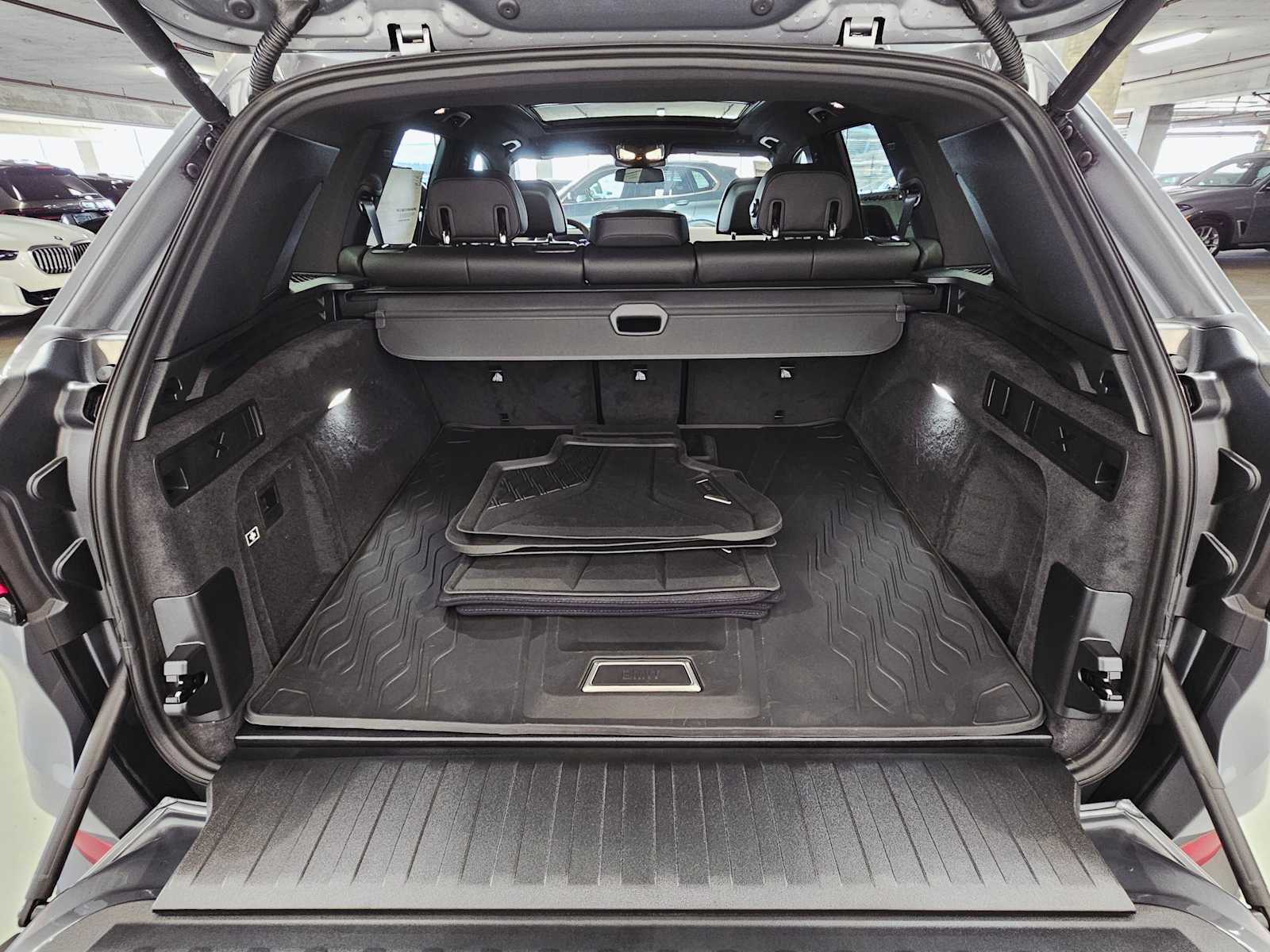 Thumbnail: 2026 BMW X5 - 28