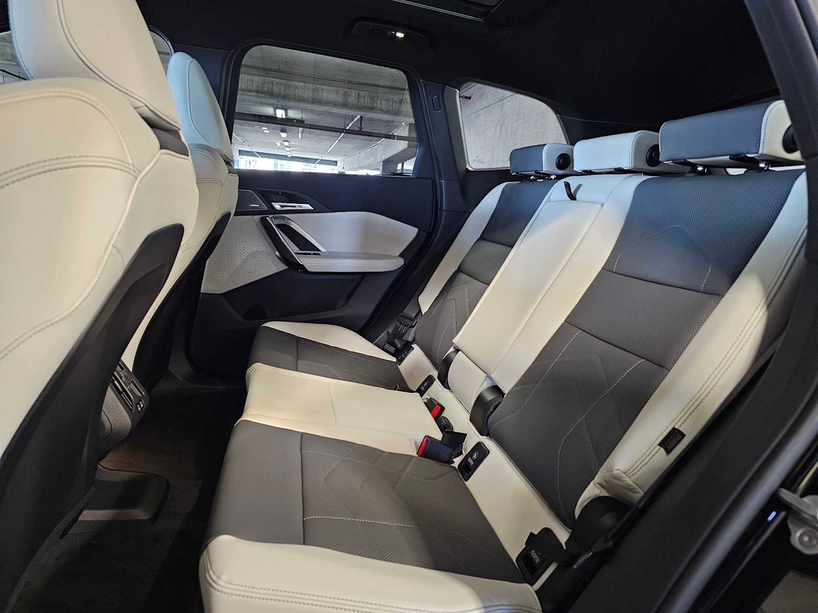 Thumbnail: 2026 BMW X1 - 35