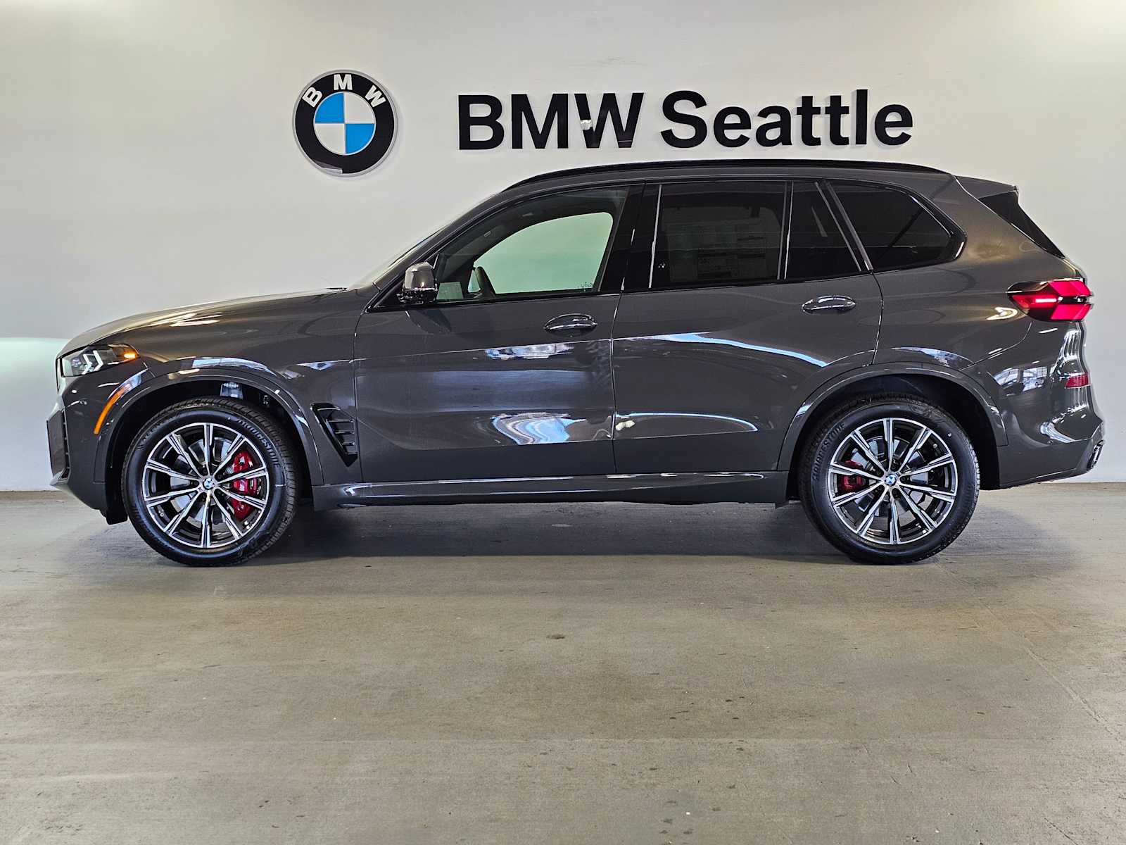 Thumbnail: 2026 BMW X5 - 3