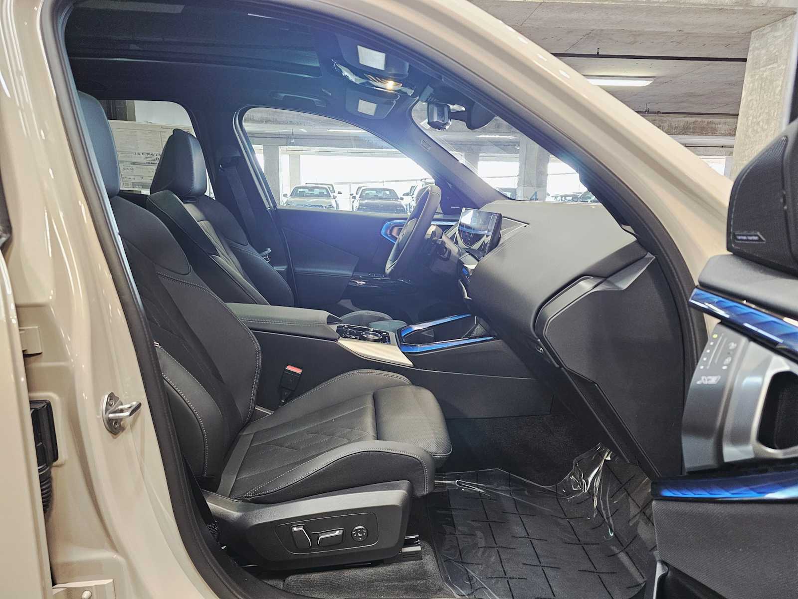 Thumbnail: 2026 BMW X3 - 27