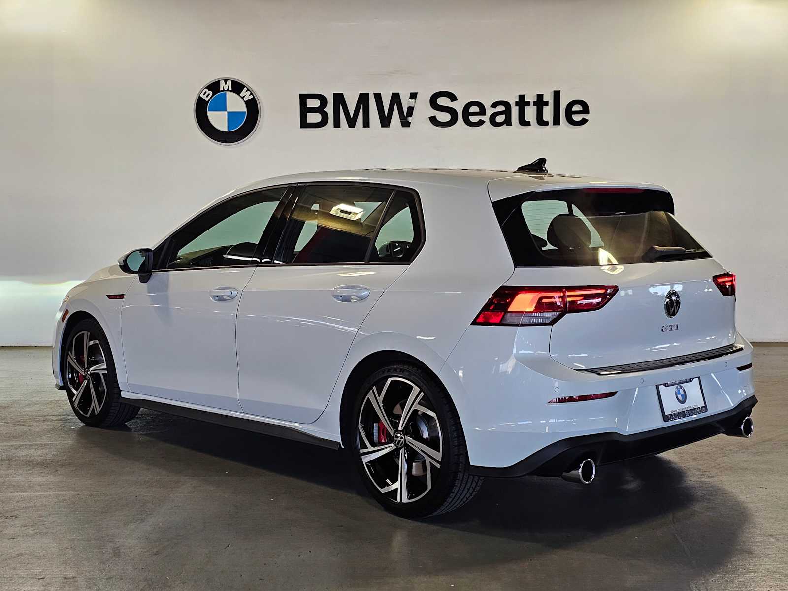 Thumbnail: 2024 Volkswagen Golf - 4