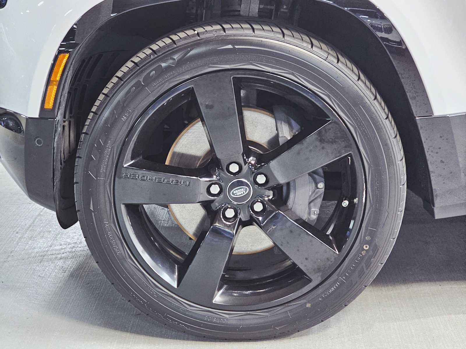 Thumbnail: 2024 Land Rover Defender - 8