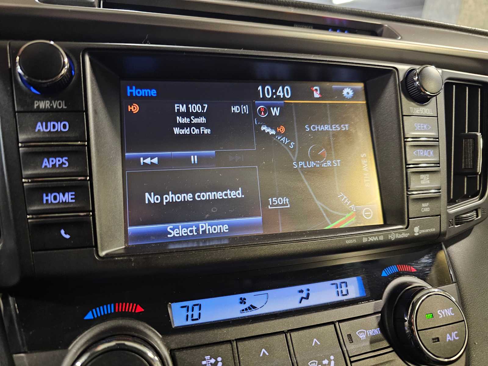 Thumbnail: 2018 Toyota RAV4 - 17