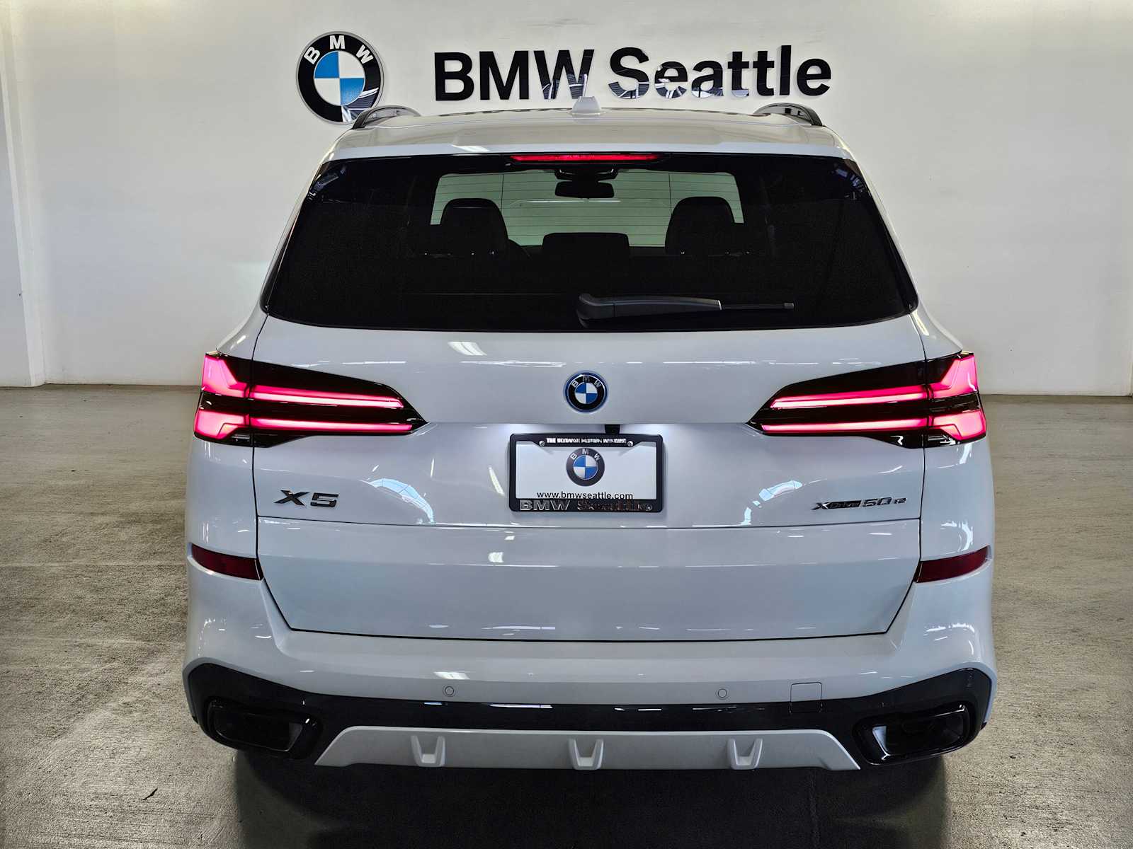 Thumbnail: 2026 BMW X5 - 5