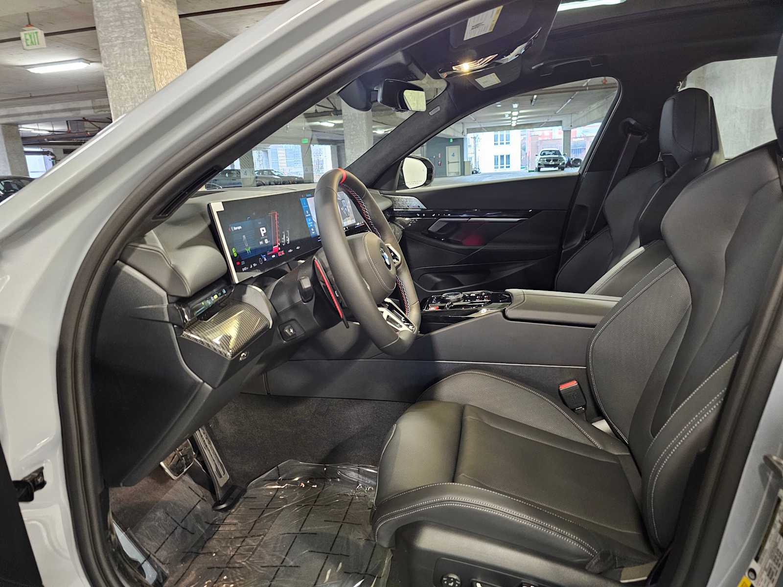 Thumbnail: 2026 BMW M5 - 30