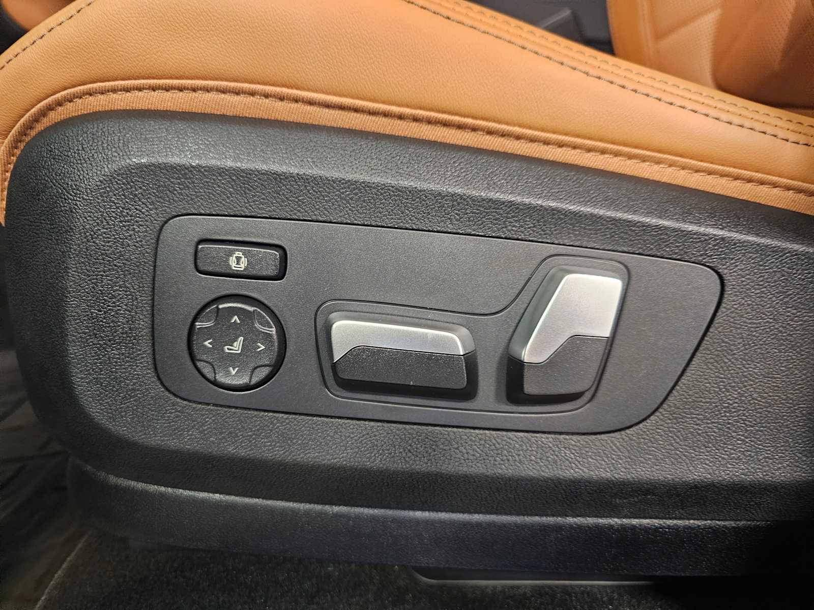 Thumbnail: 2026 BMW X5 - 30