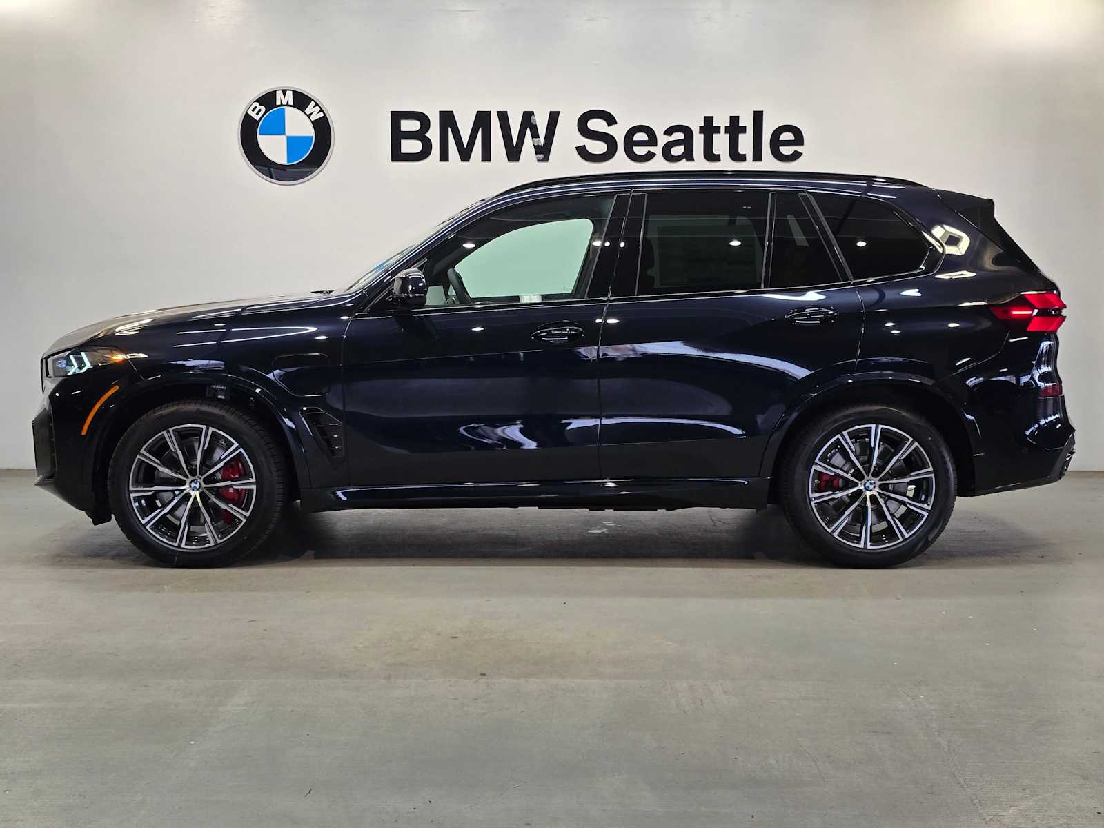 Thumbnail: 2026 BMW X5 - 3