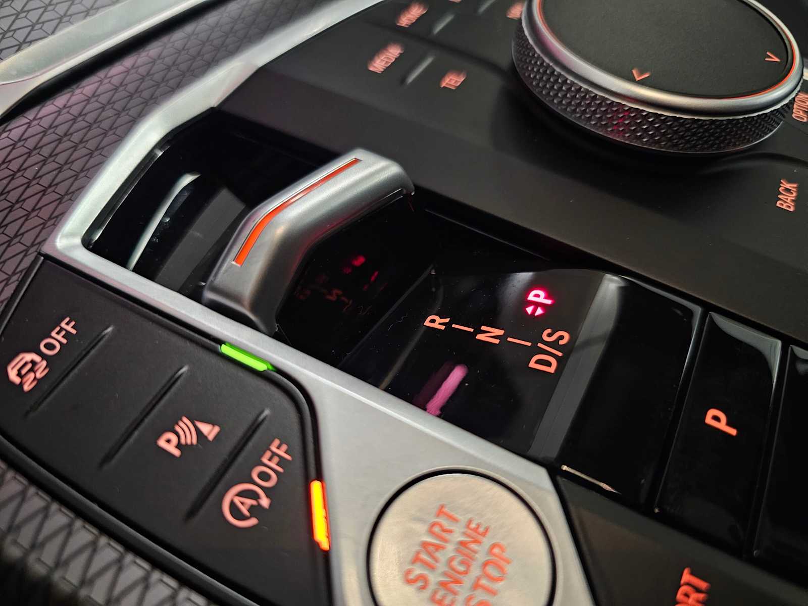 Thumbnail: 2025 BMW 3 Series - 27