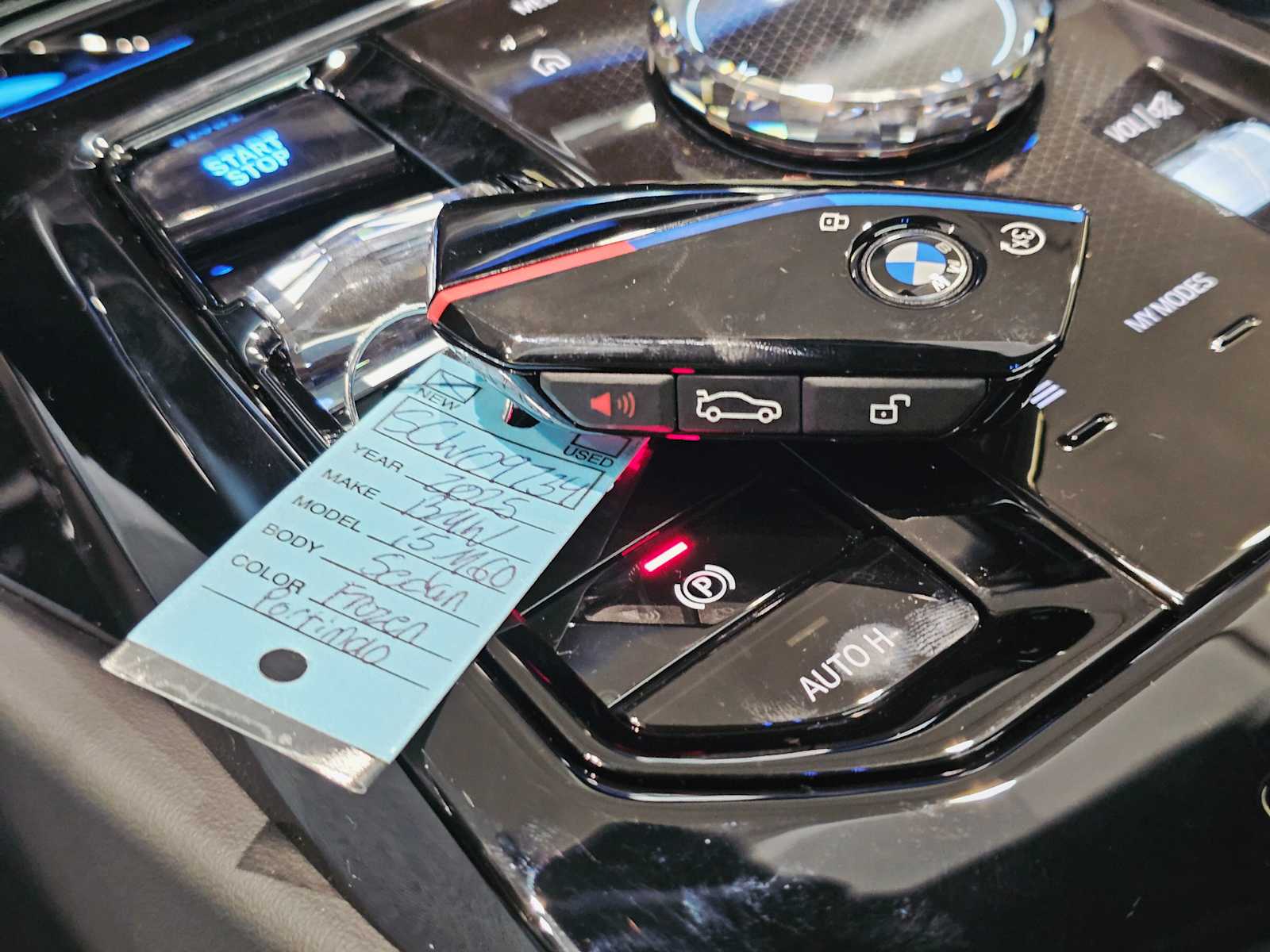 Thumbnail: 2025 BMW i5 - 30