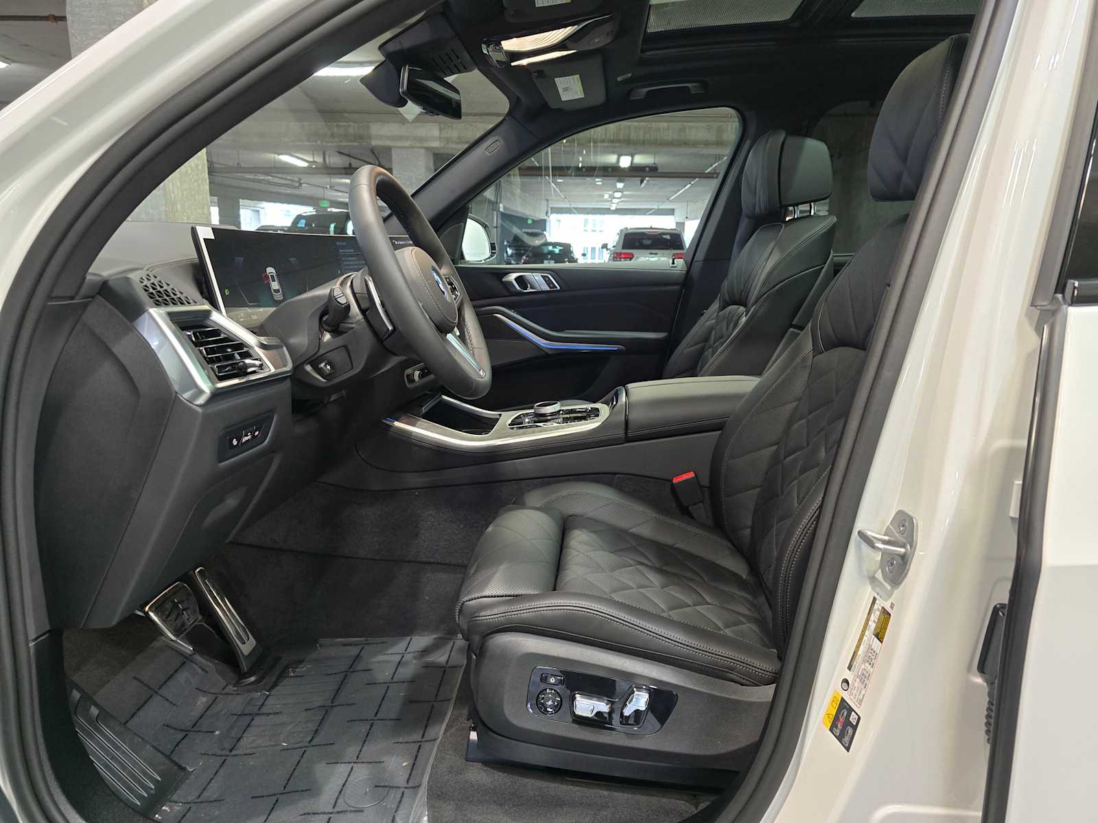 Thumbnail: 2026 BMW X5 - 22