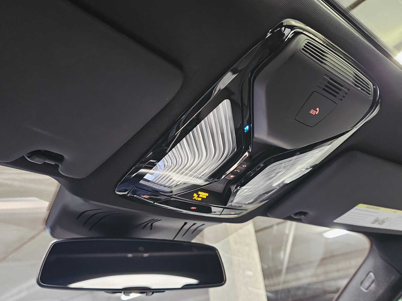 Thumbnail: 2023 BMW i4 - 21