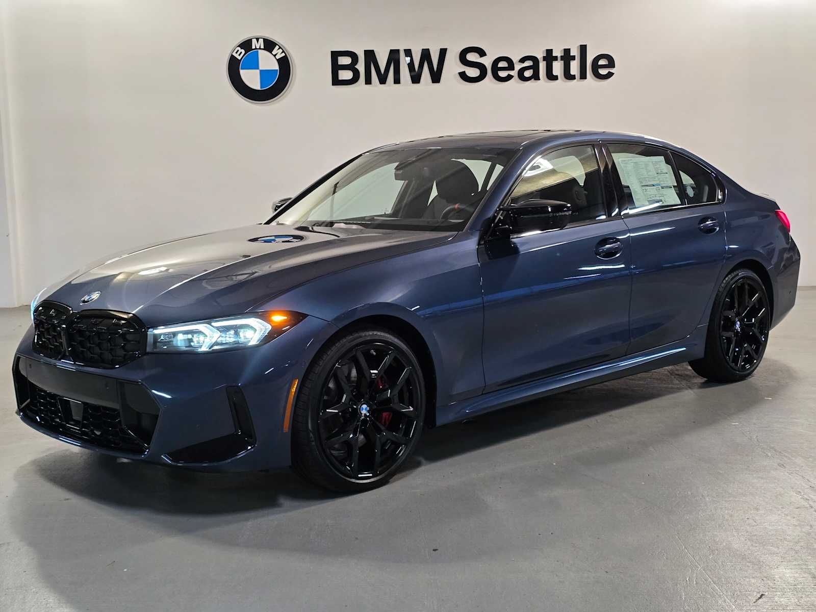 Thumbnail: 2026 BMW 3 Series - 1