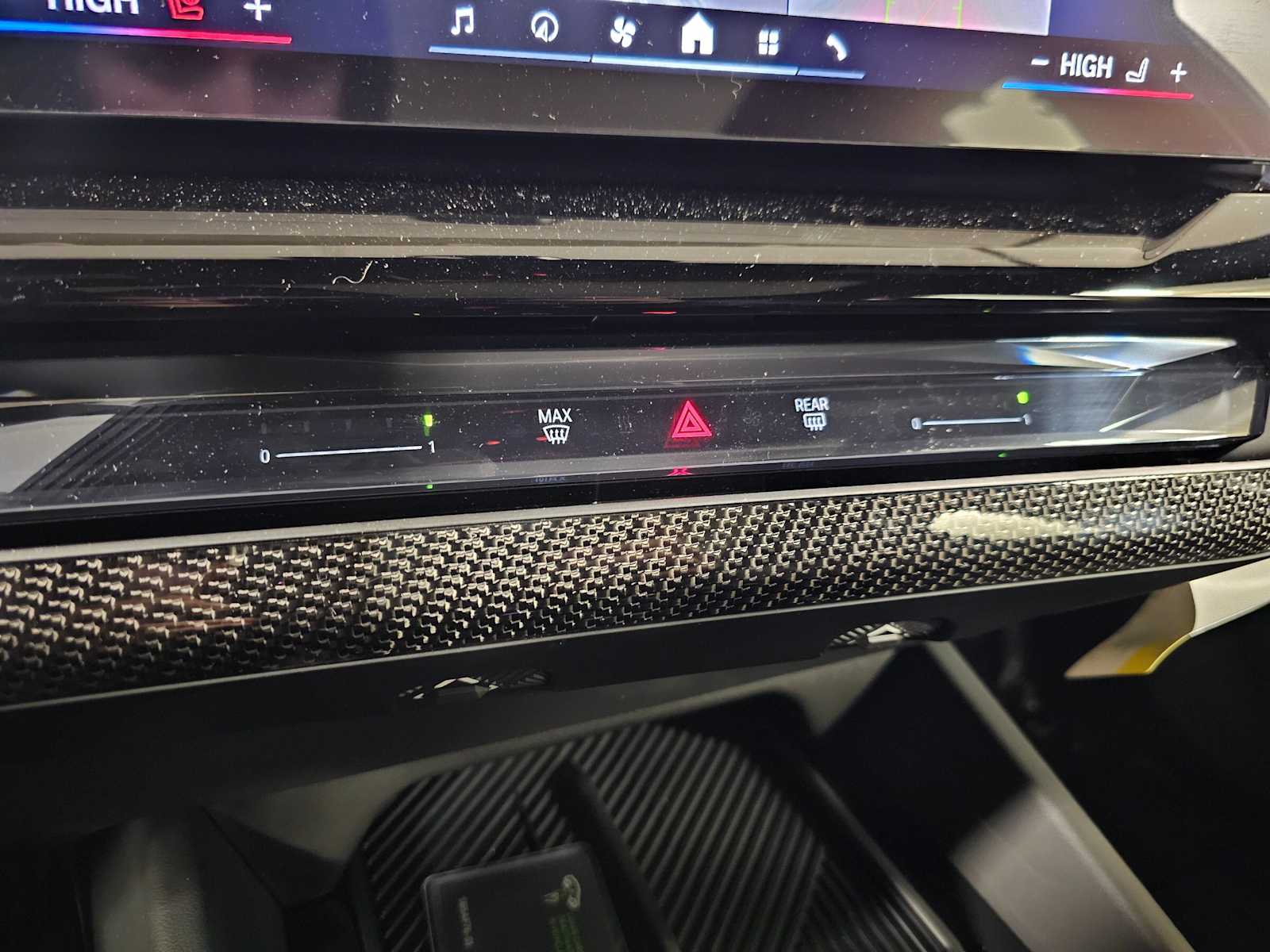 Thumbnail: 2026 BMW M5 - 18