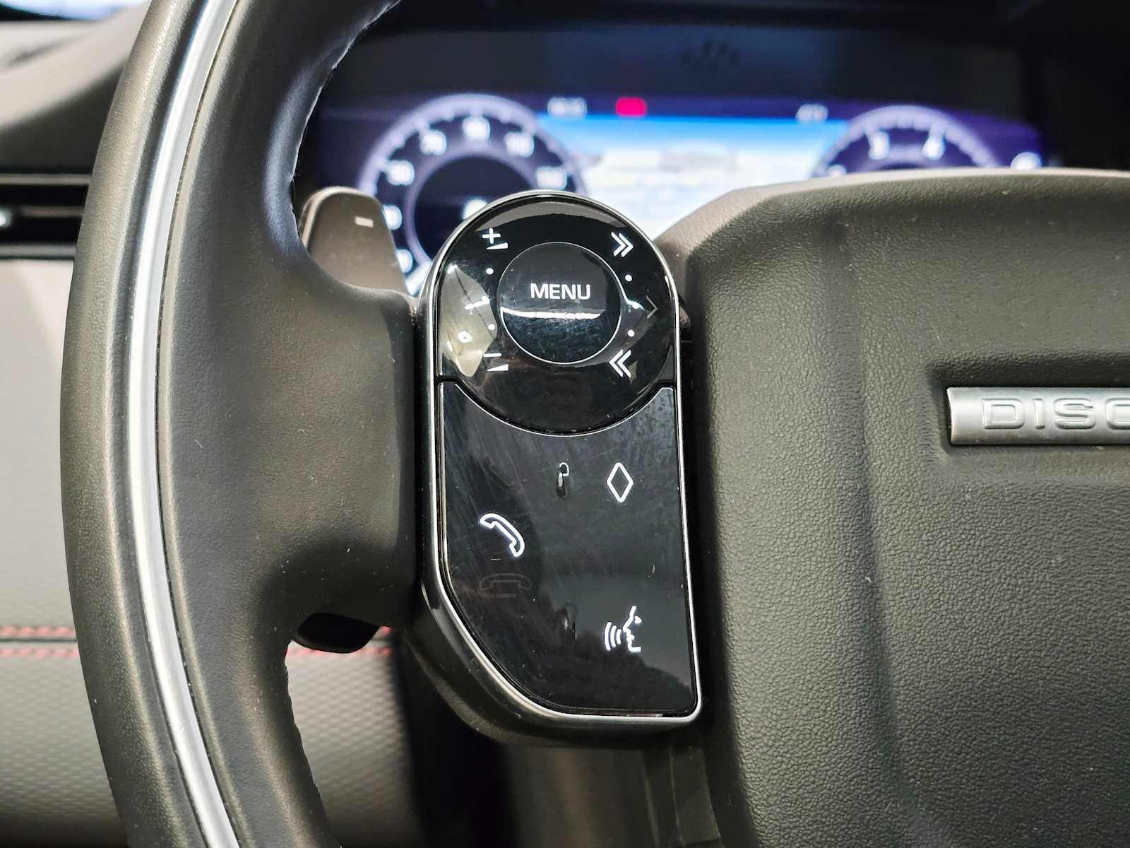 Thumbnail: 2020 Land Rover Discovery Sport - 20