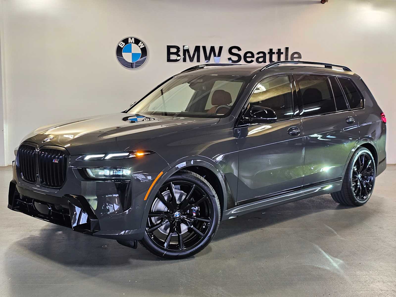 Thumbnail: 2026 BMW X7 - 1