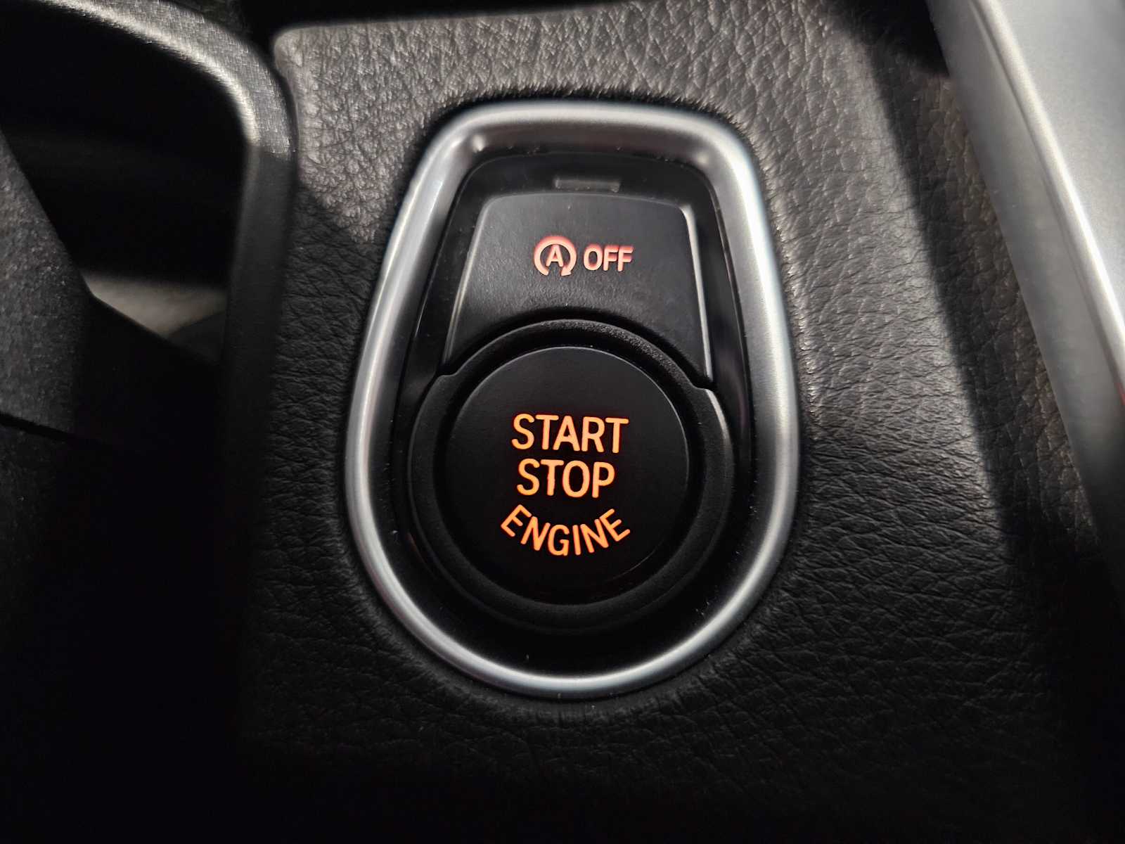 Thumbnail: 2015 BMW 3 Series - 21