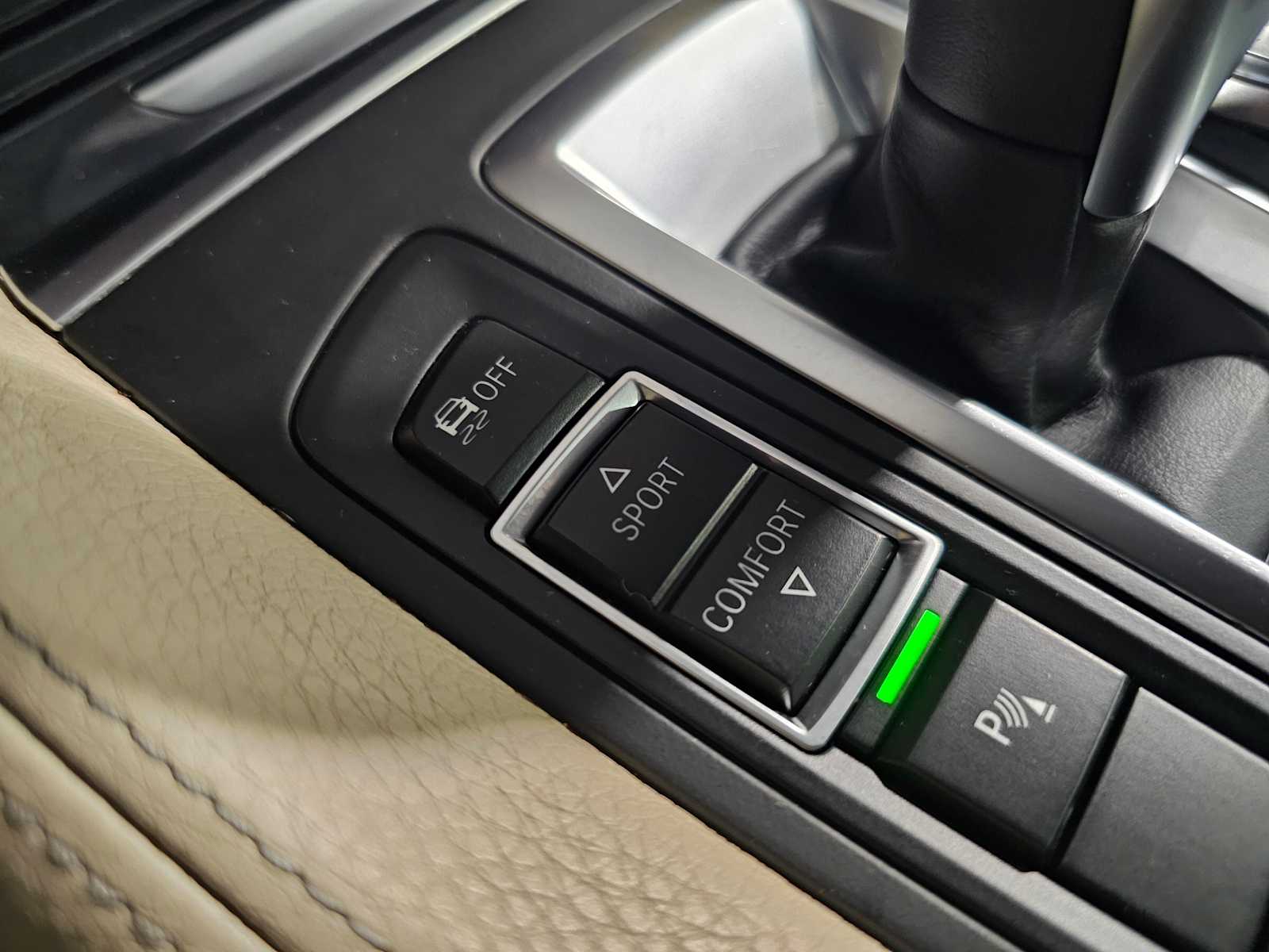 Thumbnail: 2019 BMW X6 - 25