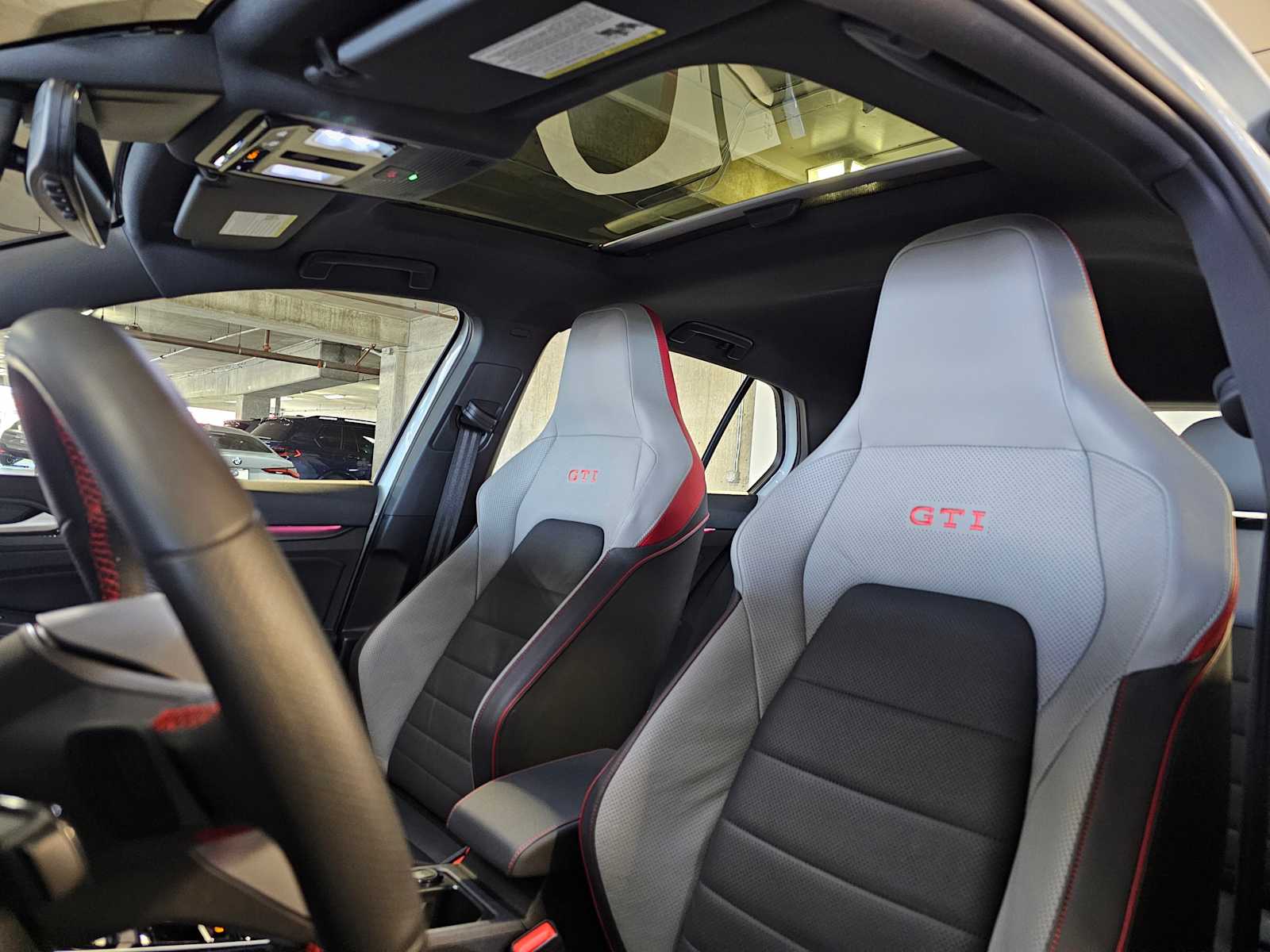 Thumbnail: 2024 Volkswagen Golf - 31