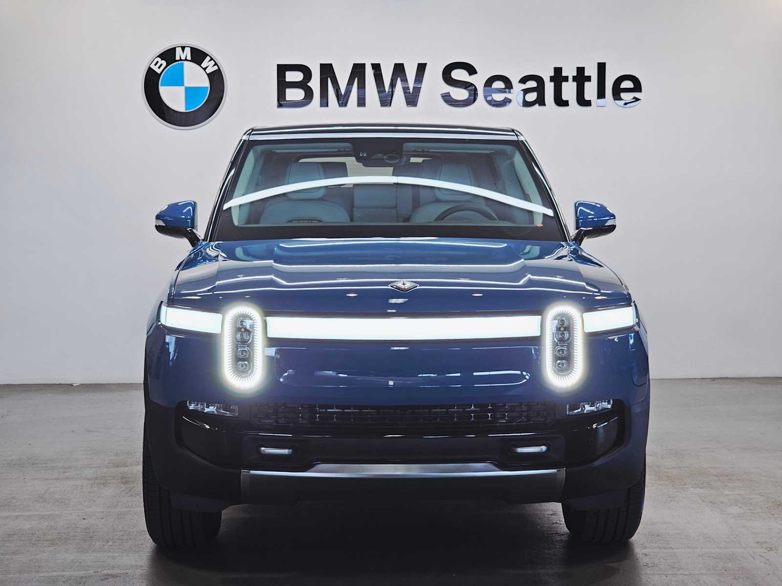 Thumbnail: 2024 Rivian R1S - 6