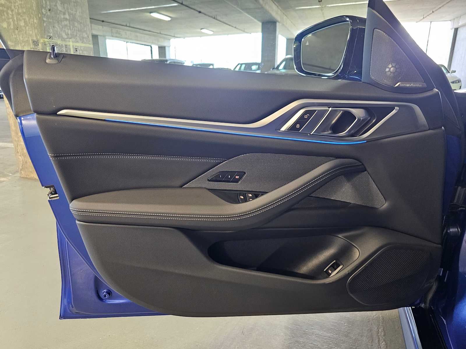 Thumbnail: 2026 BMW i4 - 22