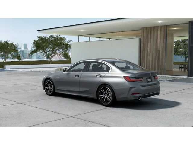 Thumbnail: 2026 BMW 3 Series - 2