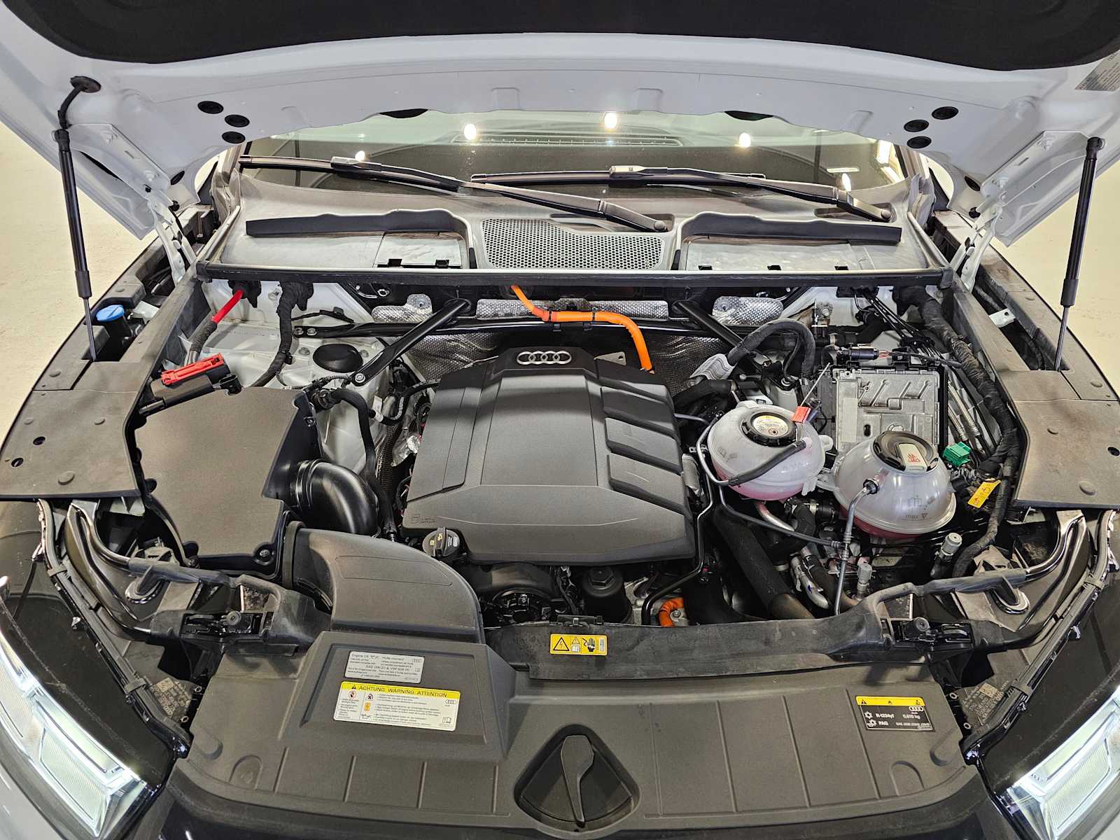 Thumbnail: 2020 Audi Q5 - 9