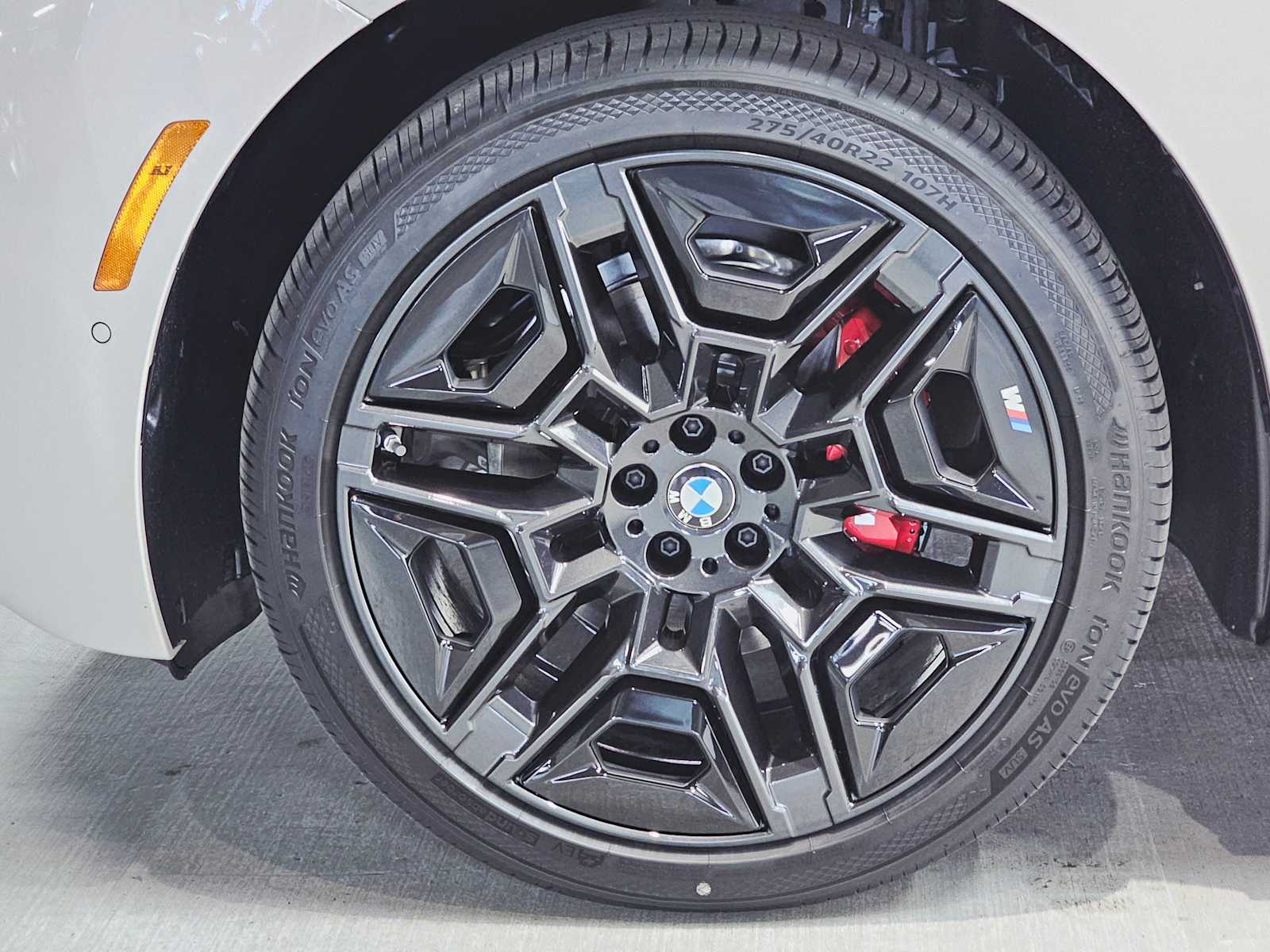 Thumbnail: 2026 BMW iX - 8