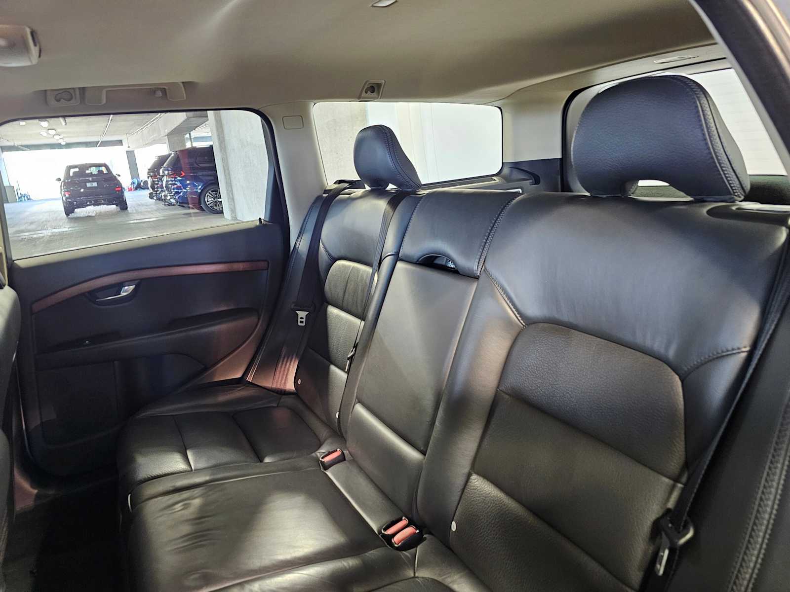 Thumbnail: 2009 Volvo XC70 - 29