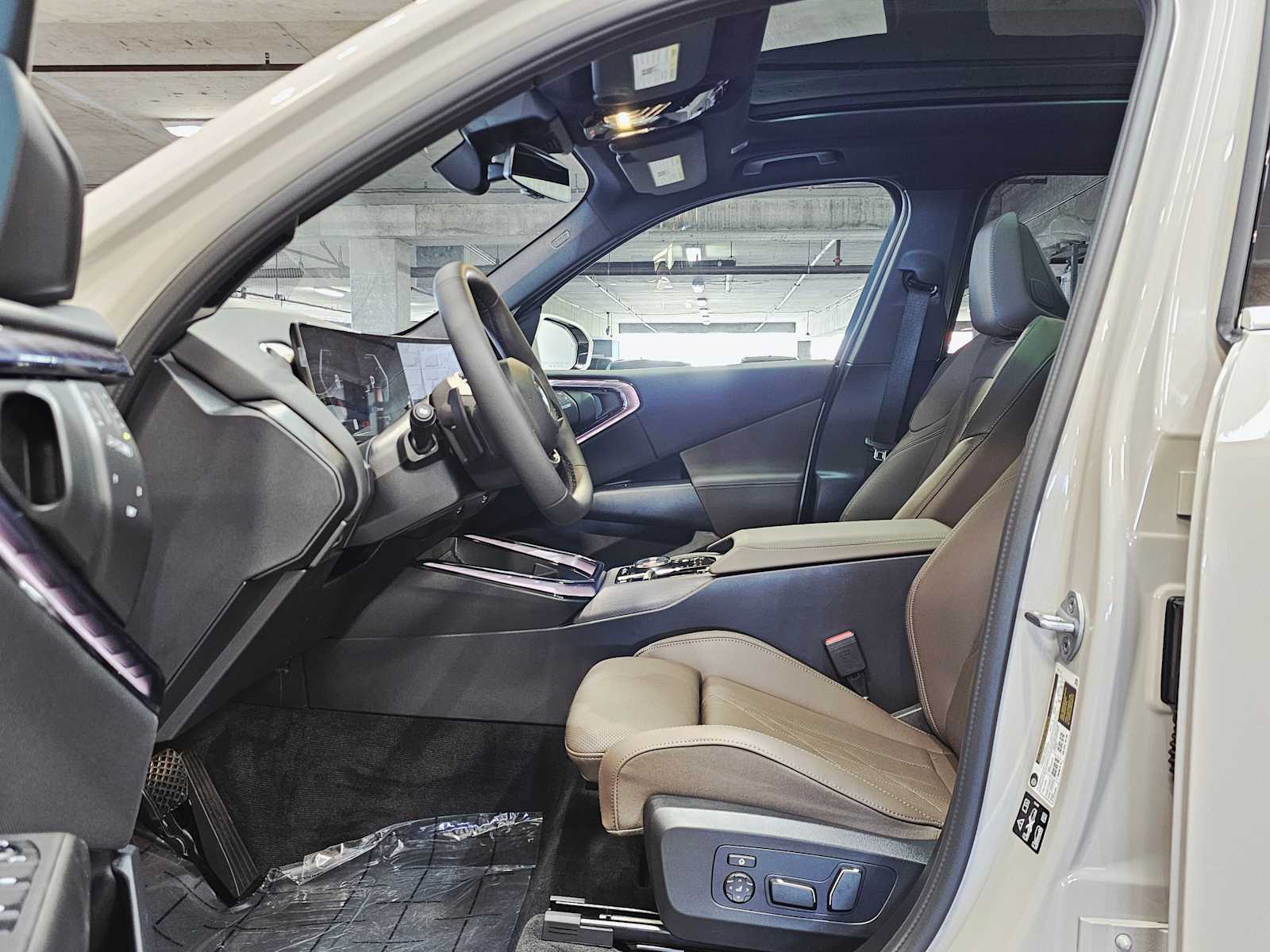 Thumbnail: 2025 BMW X3 - 23