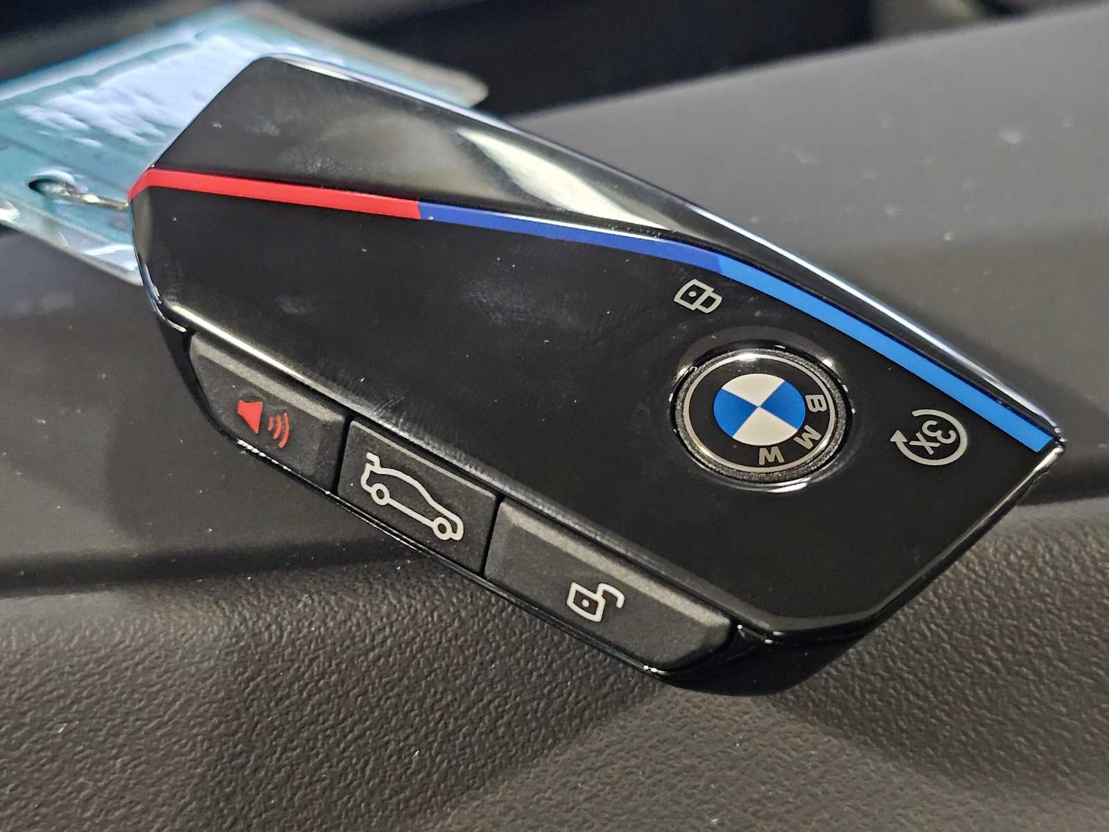 Thumbnail: 2026 BMW X5 - 44