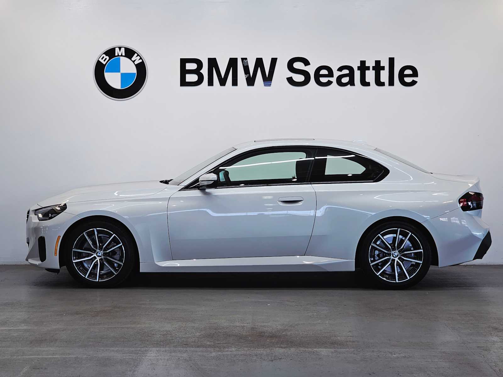Thumbnail: 2024 BMW 2 Series - 3