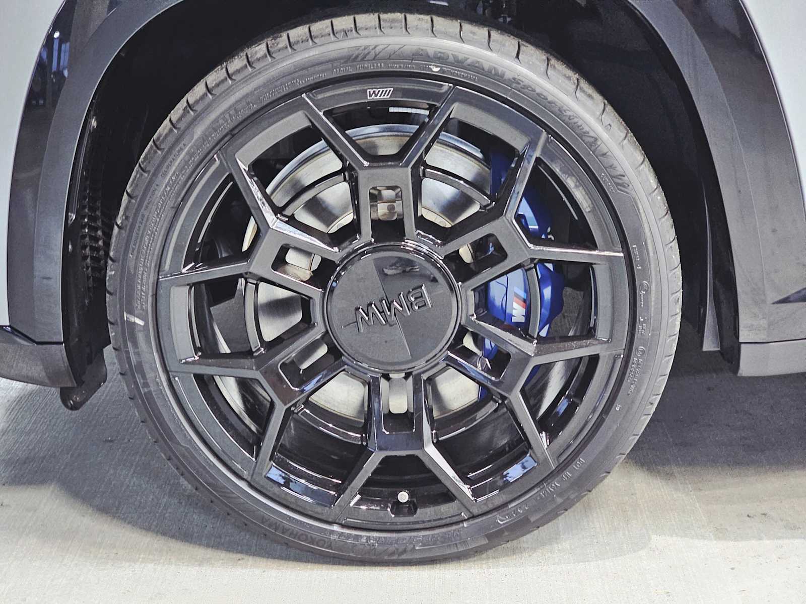 Thumbnail: 2026 BMW XM - 8