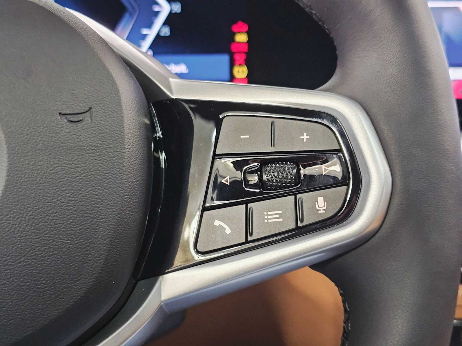 Thumbnail: 2025 BMW i4 - 12